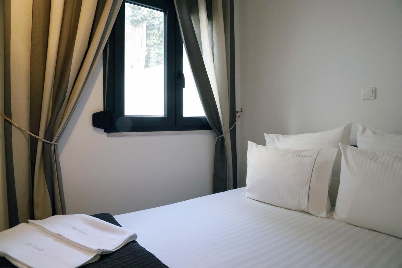 Gazi Boutique Apartment 2 Athene Buitenkant foto