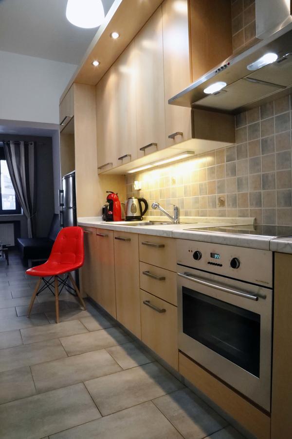 Gazi Boutique Apartment 2 Athene Buitenkant foto