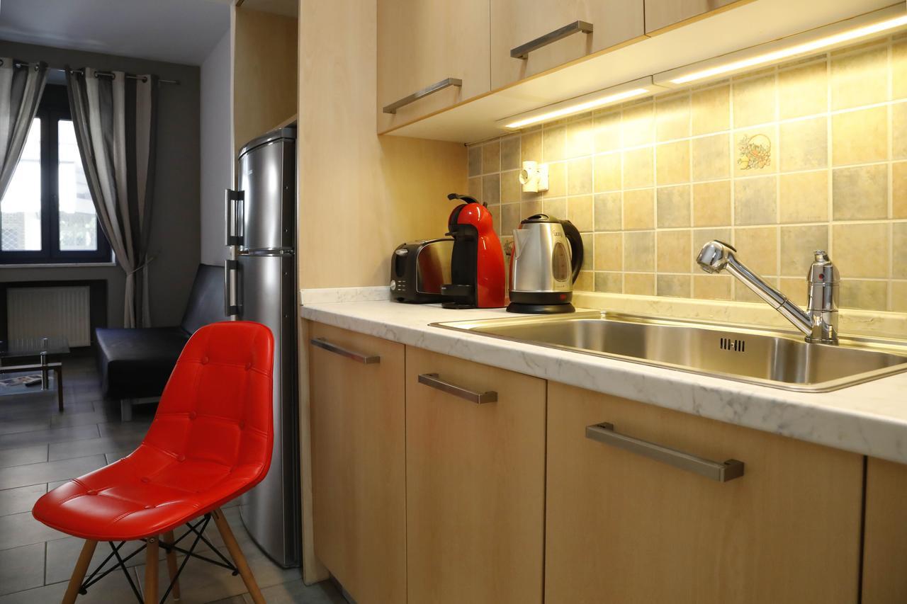 Gazi Boutique Apartment 2 Athene Buitenkant foto