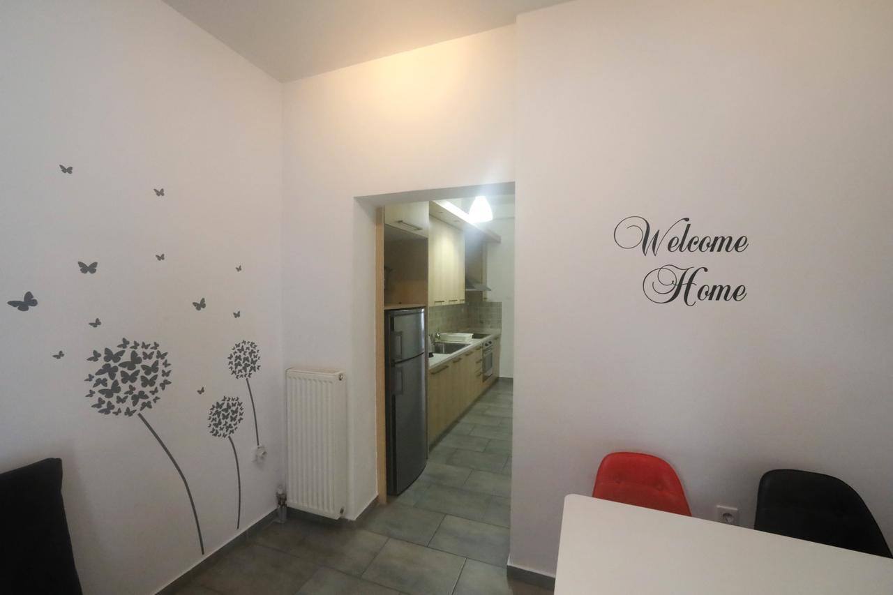 Gazi Boutique Apartment 2 Athene Buitenkant foto