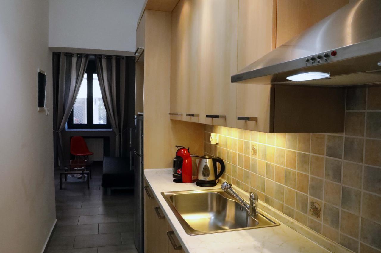 Gazi Boutique Apartment 2 Athene Buitenkant foto
